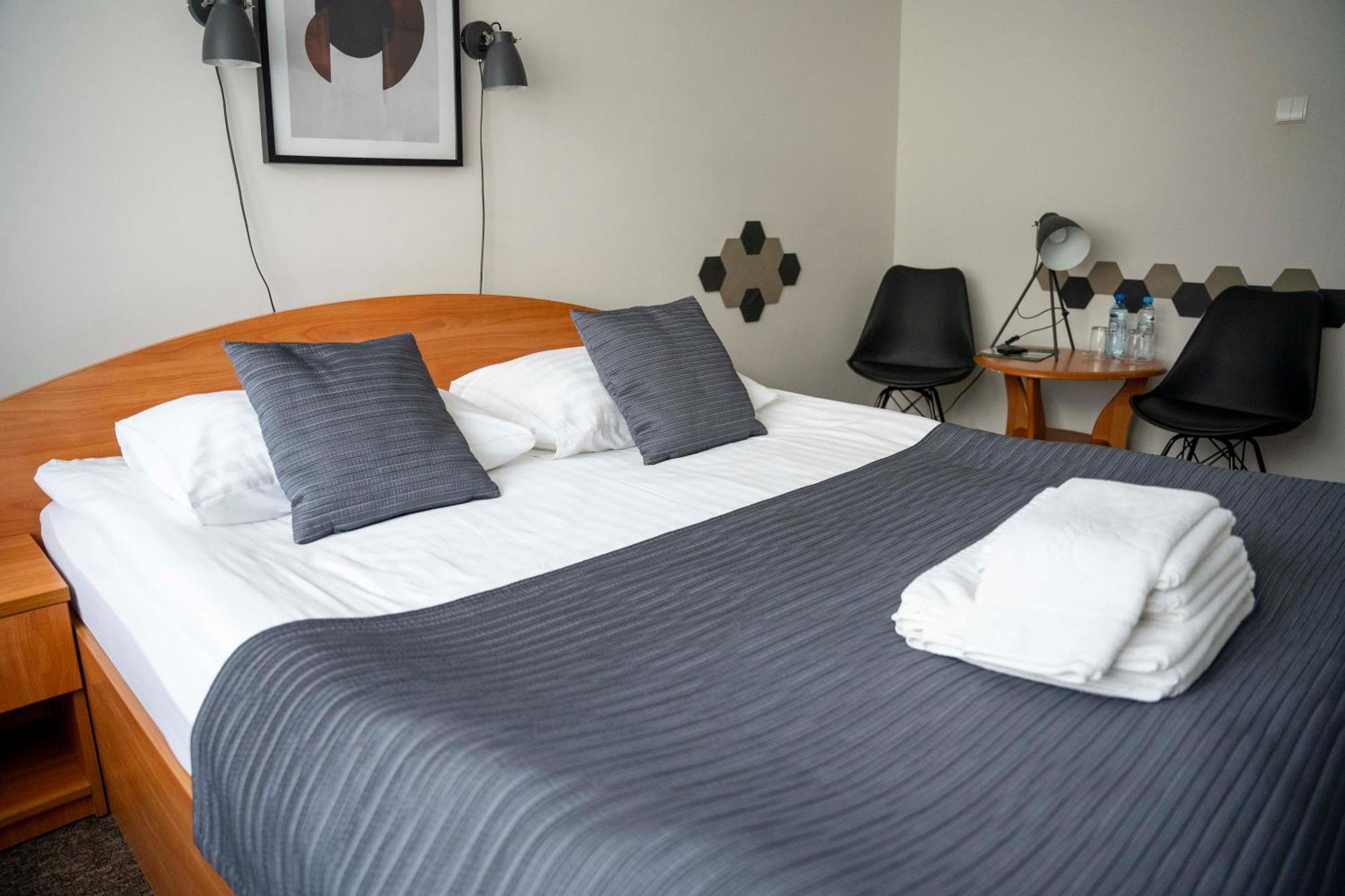 Lofft Hotel Ciechanów Extérieur photo